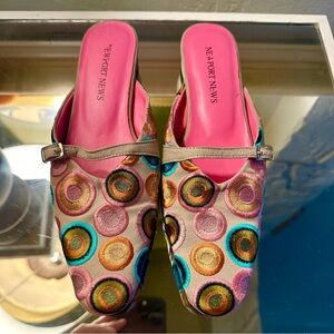 Newport News • Vintage Y2K • Flat Shoes